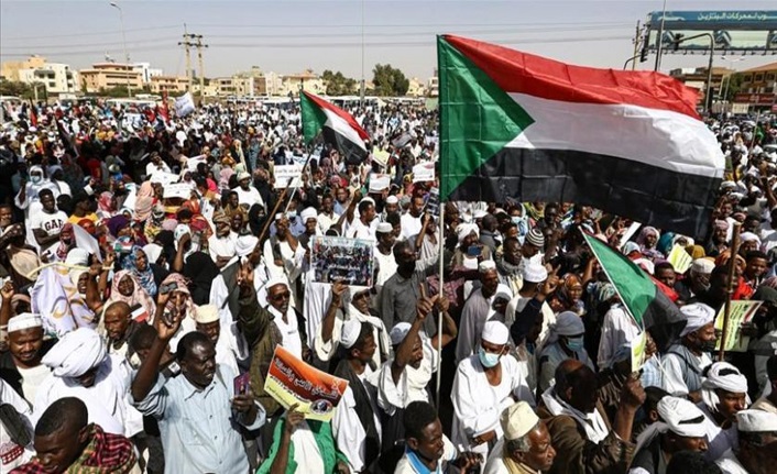 Sudan IGAD üyeliğini askıya aldı