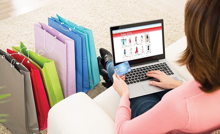 Ticaret Bakanlığı: Türkiye'nin 2023 yılı e-ticaret hacmi 1,85 trilyon TL'ye ulaştı