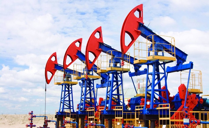 Petrolde Suudi Arabistan depremi: Varil fiyatı bir günde yüzde 2,85 düştü, 70 doları gördü