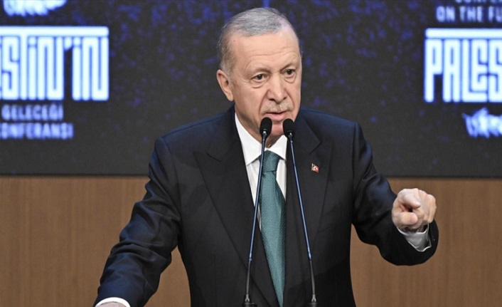 Cumhurbaşkanı Erdoğan: Ülkemize yaklaşan tehlikeyi görüyor ve her türlü tedbiri alıyoruz