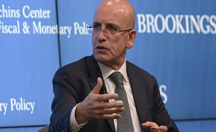 Bakan Şimşek Londra'da yatırımcılara seslendi: Dezenflasyonu arz yönlü tedbirlerle destekleyeceğiz