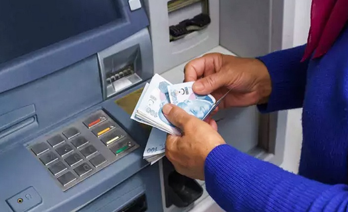 Bankalardan yeni adım: 10 bin TL sınırı aşıldı! Para çekme limitleri güncellendi