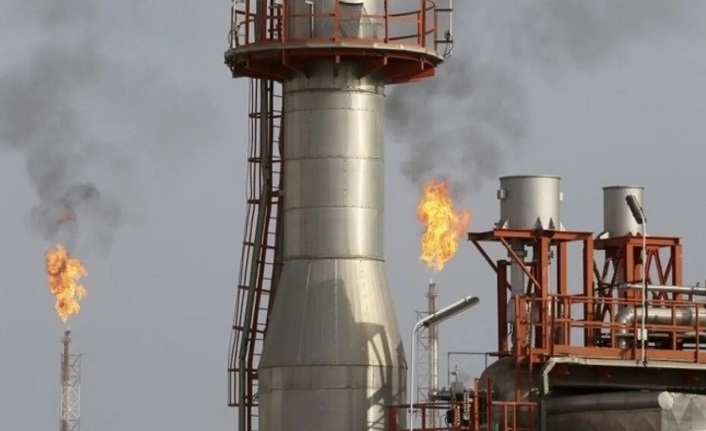 İranda doğal gaz sıkıntısı büyüyor! 12 petrokimya firmasının gazı kesildi