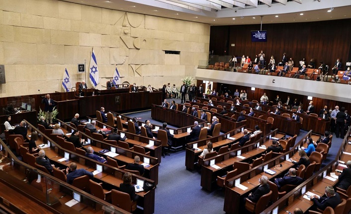 İsrail'de hükümet, 400 bin yedek askeri orduya çağırma yetkisi veren kararı onayladı