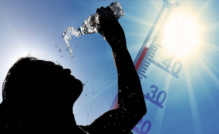 Serinlik bekleyenlere Meteoroloji'den kötü haber! Kavurucu sıcaklar Temmuz ayı boyunca sürecek