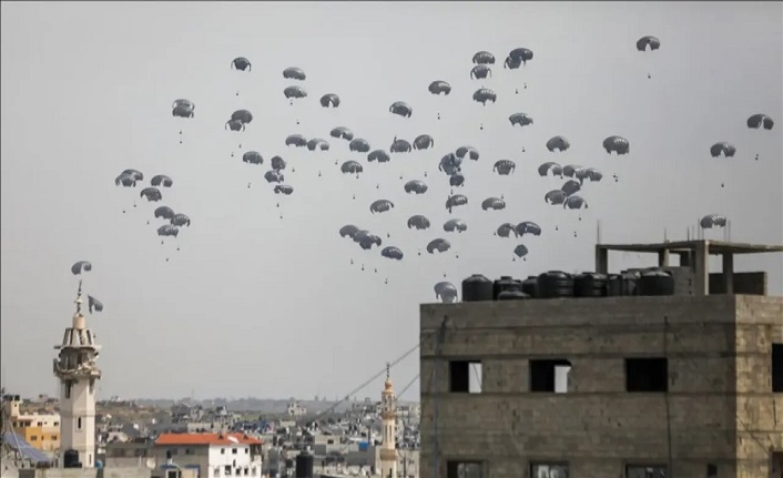 Ürdün ve BAE, Gazze'ye havadan yardım atmaya başladı