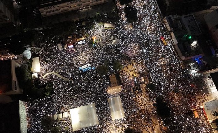 İsrail'de hükümet karşıtı grev ve protestolara 1 milyondan fazla kişi katıldı
