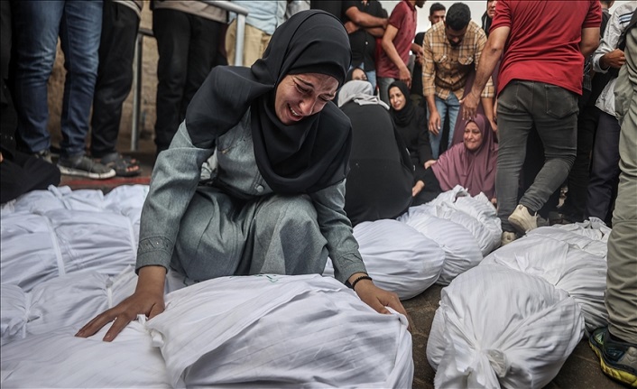 Katil İsrail'in Gazze'ye saldırılarında can kaybı 63 bin 633'e çıktı