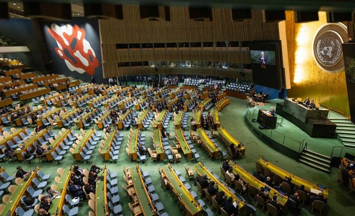 Katil Netanyahu BM kürsüsünde protesto edildi