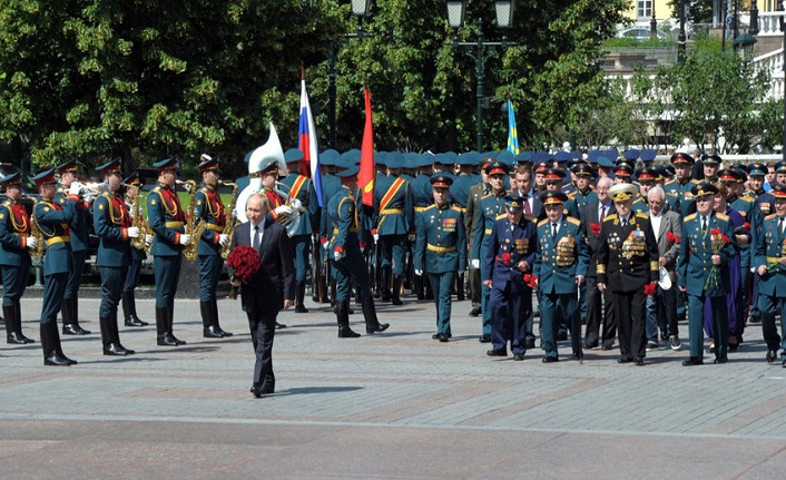 Rusya, savaşı fonlamaya daha ne kadar devam edebilir?
