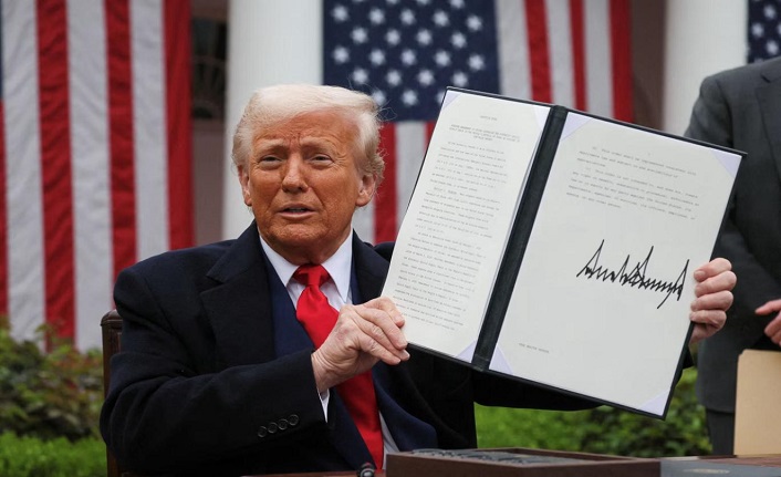 Kritik karar bu hafta açıklanacak: Trump'ın gümrük vergisi diplomasisi Yüksek Mahkeme'de