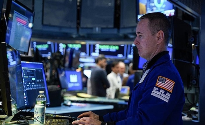 Wall Street diken üstünde: Fed etkisi ve yapay zeka trendi yeni haftada rotayı belirleyecek