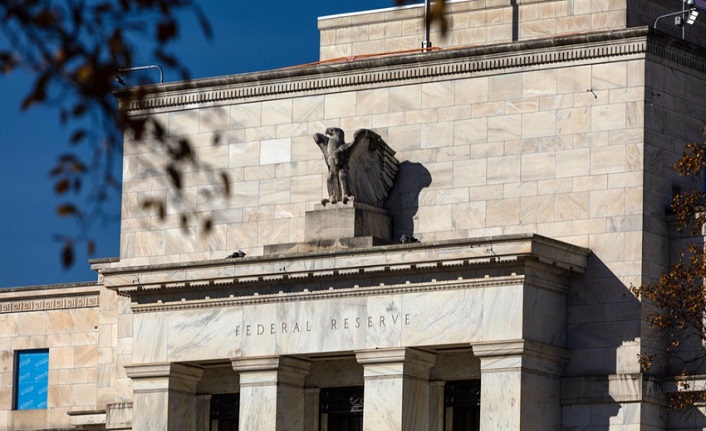 Fed tutanaklarına göre çoğu yetkili ek faiz indirimleri bekliyor