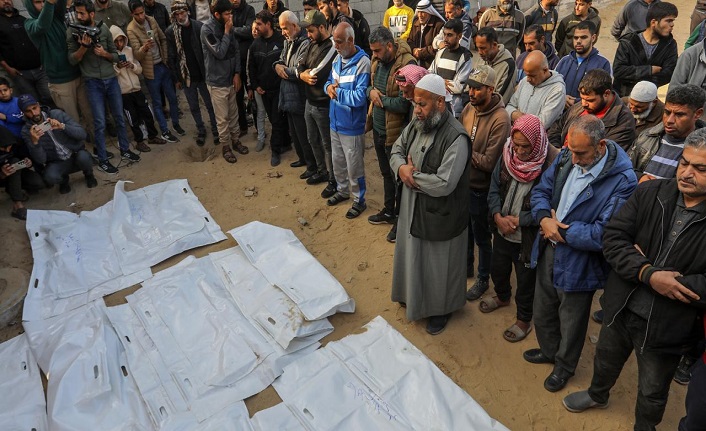 Katil İsrail'in, Gazze'ye saldırılarında can kaybı 71 bin 266'ya yükseldi