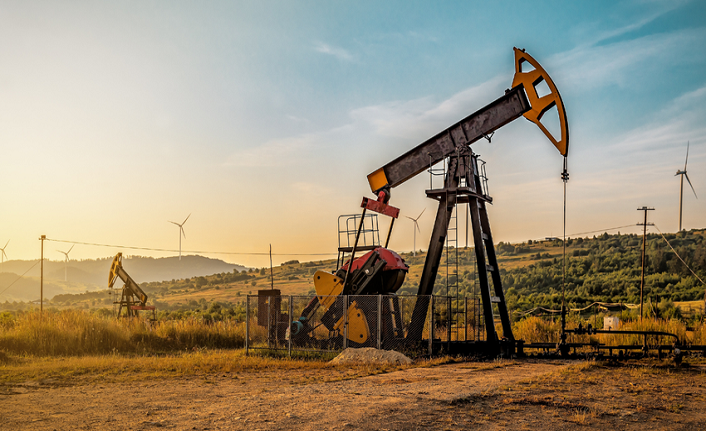 Küresel piyasalarda temkinli hava: Petrol fiyatları toparlandı, hisseler geriledi
