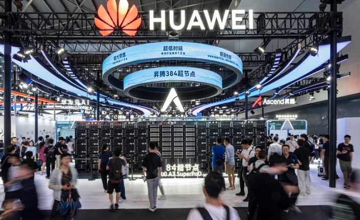 Çin yapay zeka için milyar dolarlar harcıyor: Yarı iletken eksikliği Pekin yönetimini köşeye sıkıştırıyor