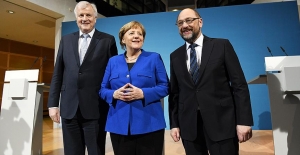 Almanya'da SPD'de koalisyon konusunda ilk çatlak