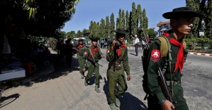 Arakan'da polis protestocuların üzerine ateş açtı: 7 ölü