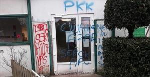 Fransa'da terör örgütü PYD/PKK yandaşlarından camiye saldırı
