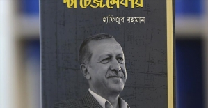 Cumhurbaşkanı Erdoğan'ı ülkesinde tanıtmak için kitap yazdı