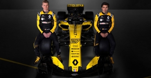 Renault 2018'de yarışacağı F1 aracı R.S.18'i tanıttı