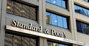 S&P, 100'den fazla analist çıkardı