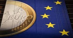 Euro Bölgesi'nde ekonomik faaliyet hız kesti