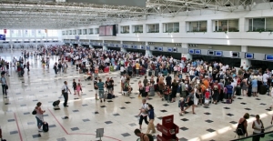 Antalya'ya havayoluyla gelen yabancı sayısında yüzde 32'lik artış