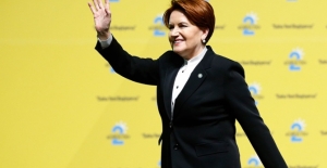 Akşener, Genel Başkanlığa yeniden seçildi