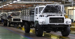 Rus otomobil üreticilerinden TL kararı