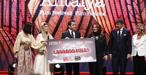 En İyi Film ödülünü İran yapımı 'Üç Yüz' aldı