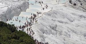 Pamukkale turist sayısında rekor kırdı