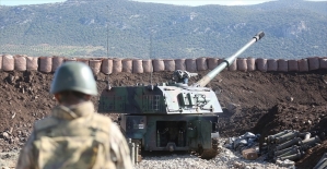 TSK Suriye'de YPG/PKK'lı teröristleri obüslerle vurdu
