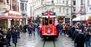 'İstiklal Caddesi'ndeki mağazalarda doluluk yüzde 100'e çıktı'