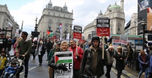 Binlerce kişi Londra'da Filistin için yürüdü