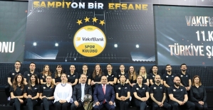 Şampiyon VakıfBank basınla buluştu