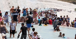 Pamukkale'yi 6 günde 80 bin turist gezdi