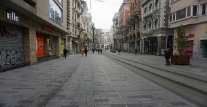 İstanbul sokaklarında koronavirüs sakinliği