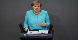 Merkel'den Türkiye açıklaması: Diyalog gündemini hızla hayata geçirmeliyiz