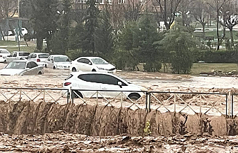 Deprem bölgesini sel vurdu: Adıyaman ve Şanlıurfa'da can kaybı ve kayıplar var