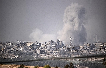 İsrail ordusu Gazze Şeridi'nde 54 kişiyi öldürdü