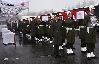 Pençe-Kilit şehitleri için Şırnak'ta tören düzenlendi