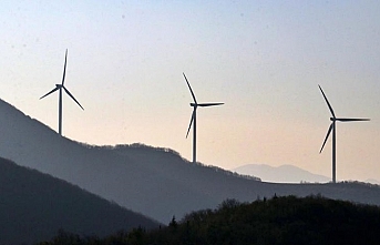 Rüzgar ve güneş enerjisinde kurulu güç 30 bin megavatı geçti