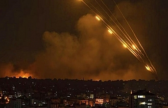 Katil İsrail'in 8 Ekim'den beri Lübnan'a saldırılarında ölenlerin sayısı 2 bin 11'e çıktı