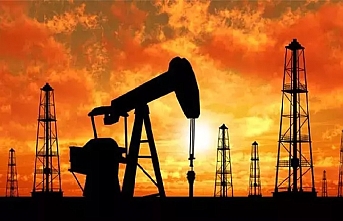 ABD 2025 için bir kez daha petrol fiyatı tahminlerini düşürdü
