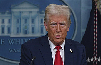 Ticaret savaşı resmen başladı: ABD Başkanı Donald Trump'tan 3 ülkeye yeni gümrük vergisi!