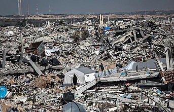 Soykırımcı İsrail'in Gazze Şeridi'ndeki saldırılarında ölenlerin sayısı 48 bin 453'e yükseldi