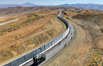 Türkiye'nin kara sınırlarının yaklaşık yüzde 44'üne güvenlik duvarı örüldü