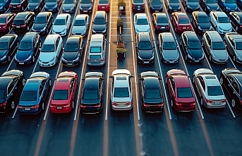 Araç alacaklar dikkat! Yeni yılda otomotiv piyasası nasıl bir yön izleyecek?