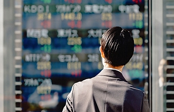 Japonya ekonomisi uzun süre sonra ilk kez daraldı